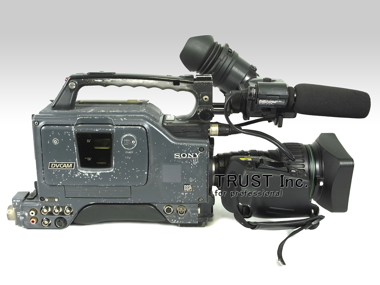 DSR-370 / DVCAM Camcorder【中古放送用・業務用 映像機器・音響機器の店 - トラスト株式会社】