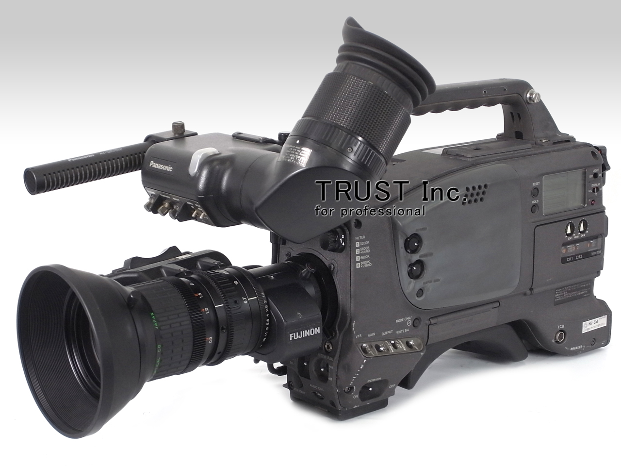 AJ-D700 / DVCPRO Camera Recorder【中古放送用・業務用 映像機器