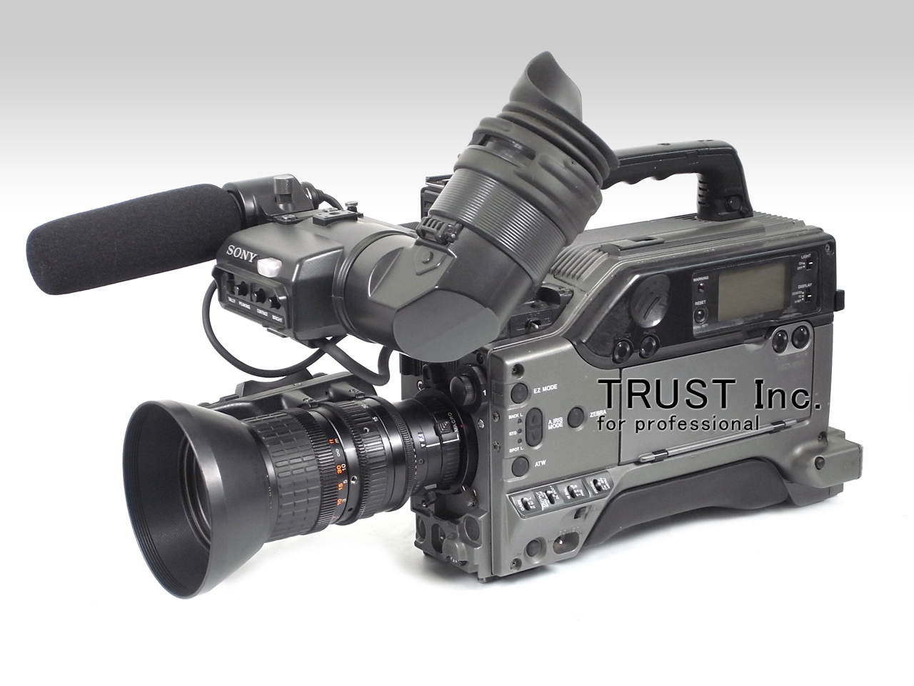 DSR-300 / DVCAM Camcorder【中古放送用・業務用 映像機器・音響機器の店 - トラスト株式会社】